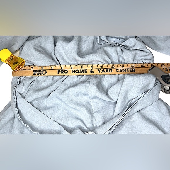 Fourteen & 9th Gray Blue Ruffled Wrap Flutter Sleeve Romper Womens Size Large - Picture 7 of 12